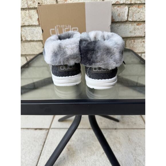Women’s Hey Dude High Top Slip Ons With Fur Size 9 - Picture 5 of 6